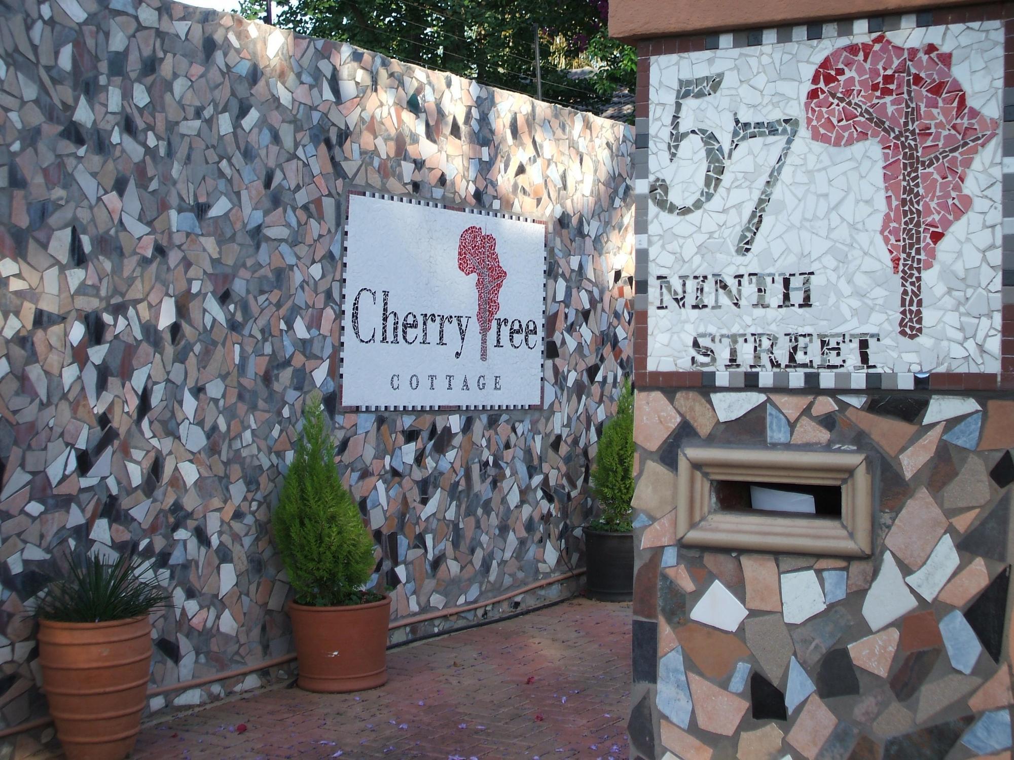 Cherry Tree Cottage B&B Linden Йоханнесбург Экстерьер фото