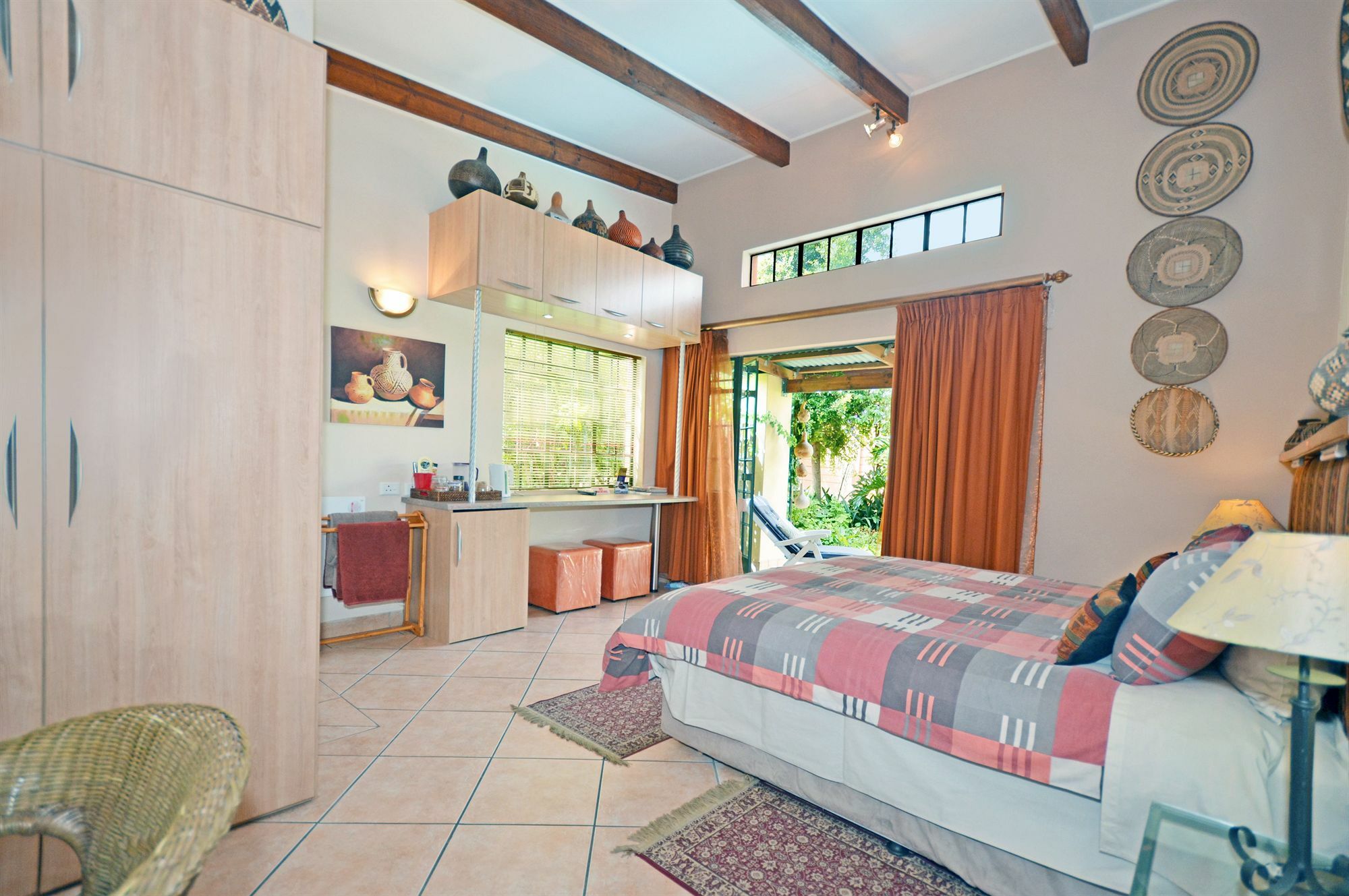 Cherry Tree Cottage B&B Linden Йоханнесбург Экстерьер фото